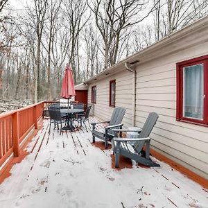 Rector Home With Hot Tub About 6 Mi To Ligonier! Exterior photo