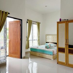 Imah Safina, Cozy Private Home In Padalarang Exterior photo