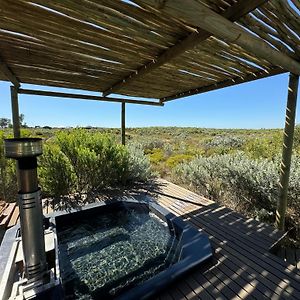 Farm Stay: Enjoy Fynbos Views & Wood Fired Hot Tub Hopefield Exterior photo