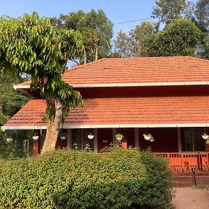 Coorg Klusters Estate Stay 维拉杰佩特 Exterior photo