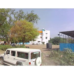 Hotel Golden Residency, Verul Ellora Exterior photo