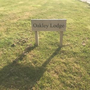 Oakley Lodge- Luxury Farm Cottage Tibberton  Exterior photo