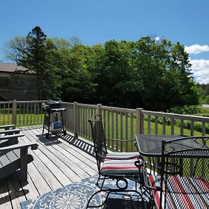 Cozy Pond Side Cottage In Bar Harbor! The Nook Exterior photo