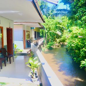 Tangkoko Homestay Rinondoran Exterior photo