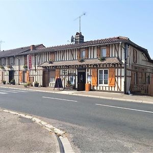 Chatelraould-Saint-Louvent La Petite Auberge酒店 Exterior photo