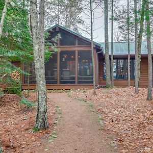 Lakefront Eagle River Cabin With Fire Pit And Porch Exterior photo