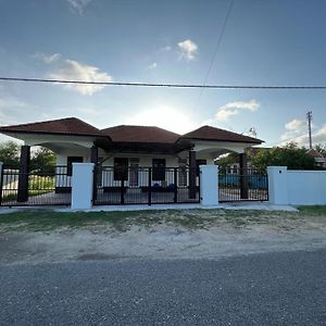 Relaxs Homestay Semi-D 巴佐 Exterior photo