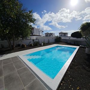 Villa Anna With Heated Pool 卡门港 Exterior photo