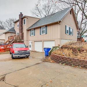 Shawnee Vacation Rental About 11 Mi To Kansas City! Exterior photo