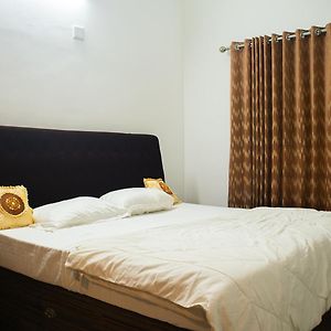 Urban Oasis Homestay: Ac Bedrooms Thrissur Exterior photo