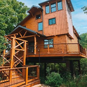 米勒斯堡Skyview Treehouse A By Amish Country Lodging别墅 Exterior photo