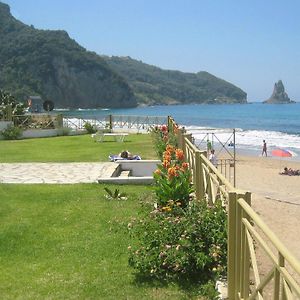 Beachfront 4-Bed Luxury Suite - Agios Gordios, Corfu, Greece 阿齐欧斯·贡多斯 Exterior photo