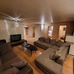 6 Bedrooms, 8 Guest Apartment In Kjeller Lillestrom - 5Mins From Lillestrom Station, 3 Mins To Oslomet Exterior photo
