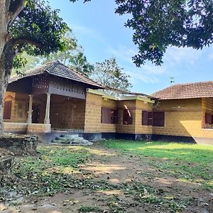 Chithira Homestay Kodali Exterior photo