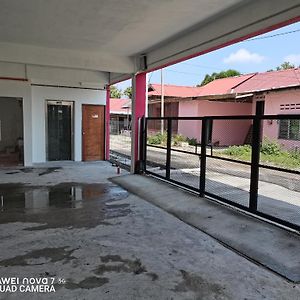 Villa Hajah Rugayah 麻坡 Exterior photo