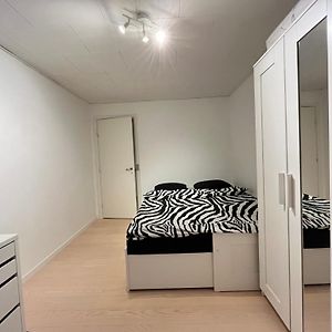 Private Bedroom & Bathroom In Billund Near Lego House & Legoland Exterior photo