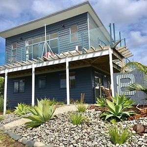 Oceans 8 - Mangawhai Heads Holiday Home Exterior photo