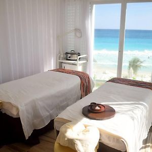 Luxury Ocean Front Apartment, 2 Bedroom Beach, Gym, Spa 坎昆 Exterior photo
