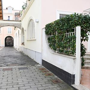 Favolosa Residenza Con Jacuzzi 圣马里亚卡普阿韦泰雷 Exterior photo