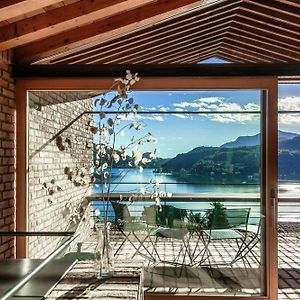 Casa Brick By Quokka 360 - Luxury Design With Lake View 莫尔格特 Exterior photo