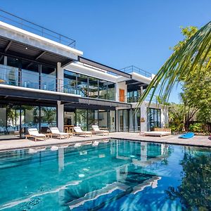 Balam Beach Villa - Modern 4 Bedroom Ocean Front Villa With Pool 玛雅湾 Exterior photo