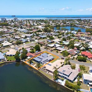 Lake House On Magellan 58 Ramsay Crescent Golden Beach Exterior photo