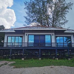 Century Langkasuka Resort Langkawi 珍南海滩 Exterior photo