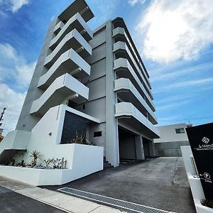 ＆Monde. Okinawa Arena Condominium Exterior photo