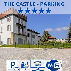 CavallascaThe Castle - Parking - Self Ck-In & Access公寓 Exterior photo