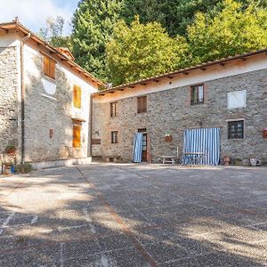 Beautiful Home In Villa Di Piteccio With Wifi Exterior photo