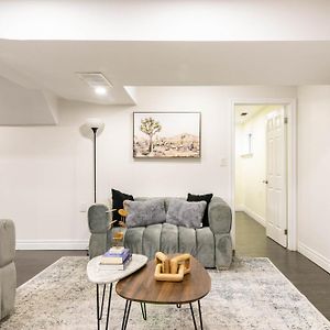 Stylish & Spacious Guesthome With More Than Essentials 纽马克特 Exterior photo