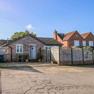 Virginia Cottage Acton Burnell Exterior photo