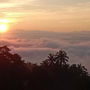 Tanay Overlooking Sea Of Clouds Staycation House Exterior photo