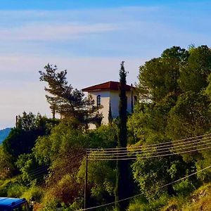 Traditional House With Mountain View - Dierona Village Exterior photo