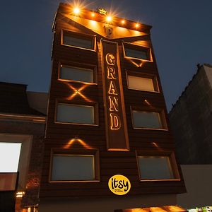 Itsy Hotels P Grand 卢迪亚纳 Exterior photo