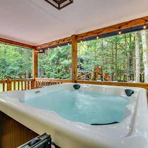 Albrightsville Retreat With Private Hot Tub! Exterior photo