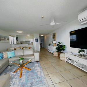 Beach Front Ocean View 3 Bedroom Apartment In 玛志洛 Exterior photo