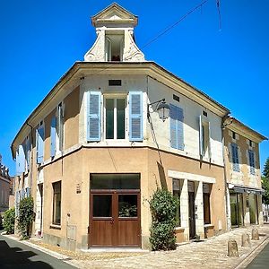 Gite Les Jasmins Centre Historique Saint-Astier Exterior photo