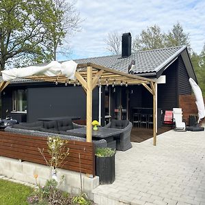 Nice Holiday Home With Outdoor Pool In Lottorp, Oland Exterior photo