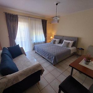 Eleni'S Apartments Igoumenitsa - Γκαρσονιέρα 2Ου Ορόφου Επιπλωμένη, Εξοπλισμένη Exterior photo