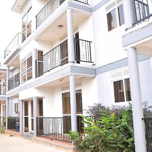 Aster Apartments, Luthuli Avenue Bugolobi 坎帕拉 Exterior photo