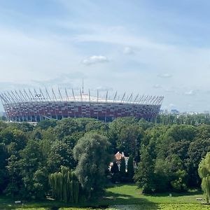 Dedek Park - Historyczny Dworek W Pieknym Parku Skaryszewskim Obok Stadionu Narodowego 华沙 Exterior photo