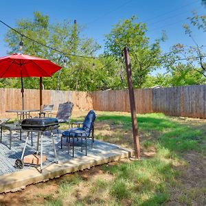 Modern Fort Worth Home With Yard About 5 Miles To Dtwn! 沃思堡 Exterior photo