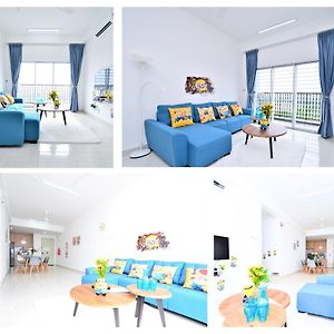 Bsp21 Minions Homestay Near Klia & Splash Mania Bandar Saujana Putra Exterior photo