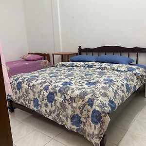 Homestay Taman Maktab Pengkalan Chepa Pengkalan Cepa Exterior photo