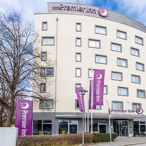 Premier Inn Muenchen Messe 哈尔 Exterior photo