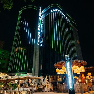 Grand Mildom Hotel 阿拉木图 Exterior photo