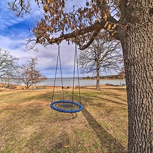 Spacious Lakeside Getaway With Fire Pit Stigler Exterior photo