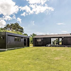 Awesome Home In Kalundborg With Kitchen Exterior photo