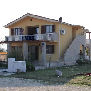 Apartments With A Swimming Pool Sabunike, Zadar - 6110 普利拉卡 Exterior photo